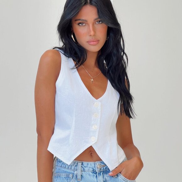 Princess Polly Tops - Princess Polly Capone Vest Top Ivory Size 4